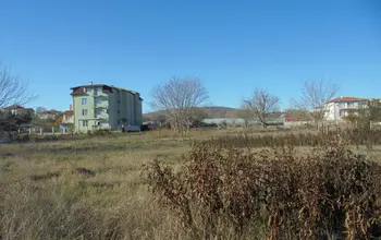 Парцел (ПИ, УПИ, двор)
