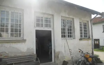 Auction image Business property