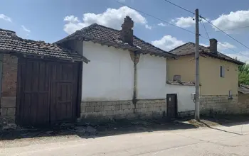 Auction image Къща