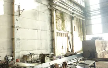 Auction image Factory, Manufacturing