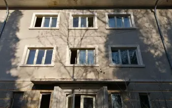 Auction image Residential building