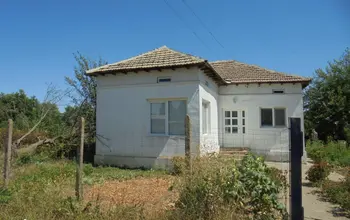 Auction image House