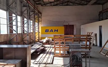 Auction image Factory, Manufacturing