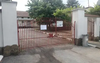 Auction image Factory, Manufacturing