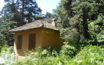Auction image Villa, Chalet, Hut