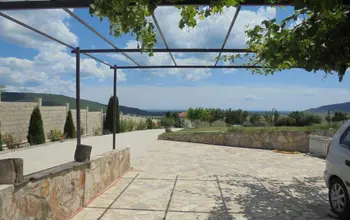 Auction image Villa, Chalet, Hut