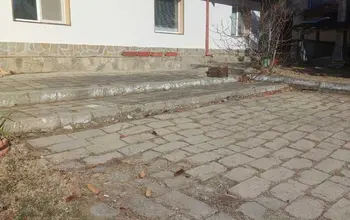Други
