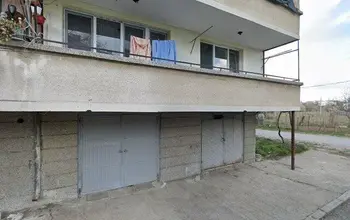 Auction image Garage, Parking