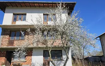 Auction image Къща
