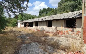 Auction image Factory, Manufacturing