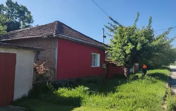 Auction image House