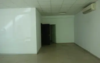 Офис, административна сграда