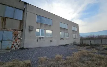 Auction image Фабрика, производствен имот