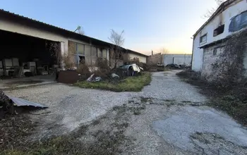 Auction image Factory, Manufacturing