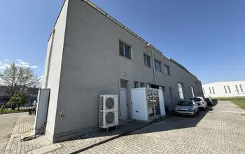 Auction image Business property