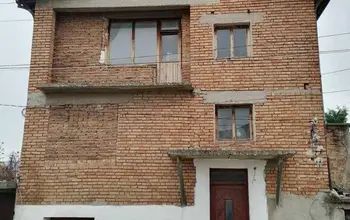 Auction image Residential building