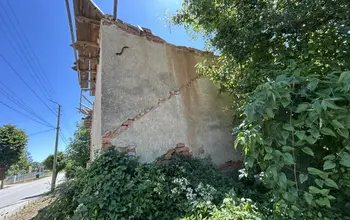 Auction image Residential building