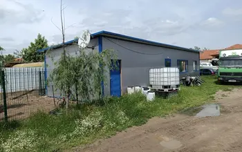 Auction image Individual premises