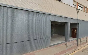 Auction image Garage