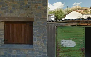 Auction image Garage